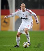 FUSSBALL, INTERNATIONAL, AC MAILAND: SENDEROS Einzelaktion