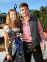 FUSSBALL 1. BUNDESLIGA: Bayern besucht das Oktoberfest