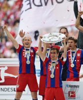 Fussball, 1. Bundesliga  Saison 13/14: JUBEL FC Bayern Muenchen
