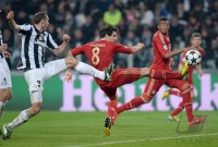 FUSSBALL INTERNATIONAL CHL VIERTELFINALE 12/13: Juventus Turin - FC Bayern Muenchen