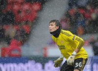 Fussball: Europa League, Saison 2010/2011: Torwart Fabian Giefer  (Leverkusen)