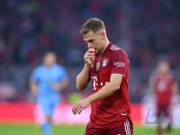 Fussball 1. Bundesliga Saison 21/22: FC Bayern Muenchen -  SC Freiburg
