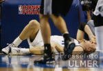 Basketball NBA  Dallas Mavericks  vs. San Antonio Spurs Nowitzki (M)  mit Knieverletzung