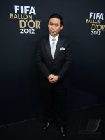 Fussball International  FIFA Ballon d Or 2012: Trainer Norio Sasaki (Japan)