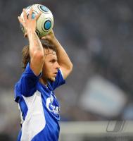 FUSSBALL, 1. BUNDESLIGA, 10. Spieltag: Schalke 04, RAFINHA