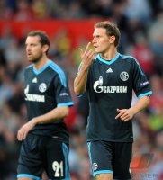 Christoph Metzelder, Benedikt Hoewedes (v.li., FC Schalke 04)