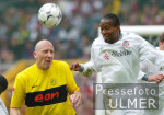 Fussball 1. Bundesliga: Dortmund - Bayern, Zweikampf