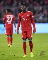 Fussball 1. Bundesliga Saison 18/19: FC Bayern Muenchen - VfB Stuttgart