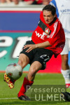 FUSSBALL 1. Bundesliga: Leverkusen, NEUVILLE Einzelaktion