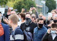 Tesla-Chef Elon Musk besucht Biopharma-Unternehmen Curevac