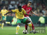 Fussball International: Deutschland - Suedafrika, Zweikampf