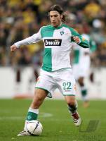 Fussball 1. Bundesliga: Bremen, FRINGS Einzelaktion