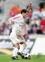 Fussball 1. Bundesliga: Koeln, LURLING Einzelaktion am Ball