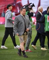 Fussball 1. Bundesliga 24/25: FC Bayern Muenchen feiert die 34. Deutschen Meisterschaft
