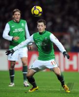 FUSSBALL, 1. BUNDESLIGA, 16. Spieltag: Bremen, OEZIL