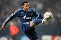 Fussball, Champions League, Schalke: JONES Einzelaktion
