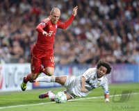 Fussball International, Champions League Saison 2011/2012: Arjen Robben (li, FC Bayern Muenchen) gegen Marcelo (Real Madrid)