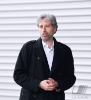 Uebergabe Corona-Schnelltests an Tuebingens Oberbuergermeister Palmer (Die Gruenen)