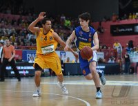 Basketball 1. Bundesliga 14/15 Hauptrunde:  Walter Tigers Tuebingen - Mitteldeutscher BC
