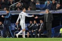 Fussball CHL  Saison 2010/2011: C. Ronaldo (Real Madrid) und Trainer  Mourinho (Real Madrid)