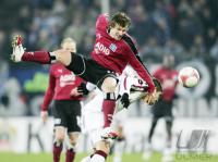 Fussball Uefa-Pokal: Hamburg - Bukarest, Zweikampf