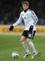 FUSSBALL INTERNATIONALES TESTSPIEL:  Ukraine - Deutschland, KROOS am Ball