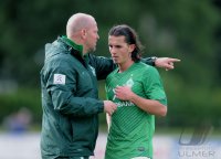Fussball 1. Bundesliga 2011/2012:  Trainer Thomas Schaaf (SV Werder Bremen) und Aleksandar Stevanovic  (SV Werder Bremen)