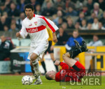 Fussball 1. Bundesliga: Stuttgart - Hannover, Zweikampf