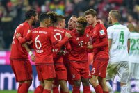Fussball 1. Bundesliga Saison 15/16: FC Bayern Muenchen -  SV Werder Bemen