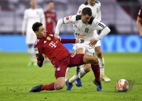 Fussball 1. Bundesliga Saison 21/22: FC Bayern Muenchen - Borussia Moenchengladbach