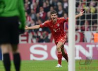 FUSSBALL INTERNATIONAL  CHL HALBFFINALE 11/12:  FC Bayern Muenchen - Real Madrid
