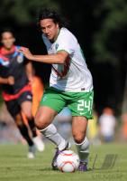 Fussball 1. Bundesliga, Saison 2010/2011, Werder: PIZARRO Einzelaktion