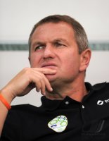 Fussball International  EM Qualifikation:  Trainer Matjaz KEK (Slowenien)