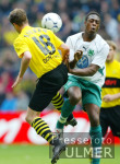 Fussball 1. Bundesliga: Dortmund - Wolfsburg, Zweikampf