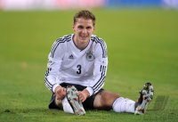 FUSSBALL INTERNATIONAL: Benedikt HOEWEDES (Deutschland)