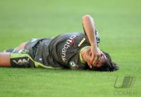 Fussball 1. Bundesliga: Werder, DIEGO verletzt