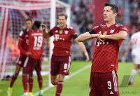 Fussball 1. Bundesliga Saison 21/22: FC Bayern Muenchen -  1. FC Koeln
