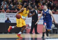 Basketball 1. Bundesliga 14/15 Hauptrunde:  Walter Tigers Tuebingen - Eisbaeren Bremerhaven