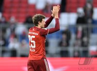 Fussball 1. Bundesliga Saison 21/22: FC Bayern Muenchen - SpVgg Greuther Fuerth