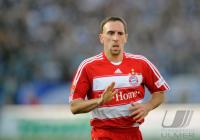 FUSSBALL 1. BUNDESLIGA: Karlsruher SC - Bayern Muenchen