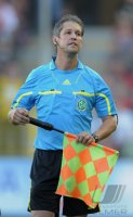 Fussball 1. Bundesliga  Saison 2011/2012: Schiedsrichterassistent Volker Wezel
