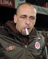 Fussball: 1. Bundesliga Saison 2010/2011: FC St. Pauli Hamburg - FC Schalke 04