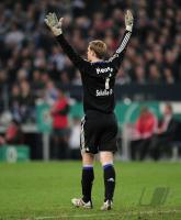 FUSSBALL  Torwart NEUER (FC SCHALKE)