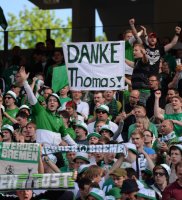 Fussball 1. Bundesliga  Saison  2012/2013: SV Werder Bremen Fans bedanken sich bei Ex Trainer Thomas Schaaf