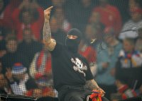 FUSSBALL INTERNATIONAL  EM 2012-Qualifikation:  Spielabbruch durch Serbische HOOLIGANS