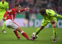 Fussball DFB Pokal 2. Runde 16/17: FC Bayern Muenchen - FC Augsburg