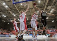 Basketball 1. Bundesliga 2011/2012:  Walter Tigers Tuebingen - Brose Baskets Bamberg