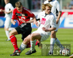 Fussball 1. Bundesliga: Leverkusen - Bielefeld, Zweikampf