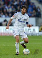 FUSSBALL1. Bundesliga  Saison 2011/2012: Raul (FC Schalke 04)