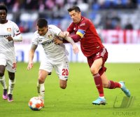 Fussball 1. Bundesliga Saison 21/22: FC Bayern Muenchen - Bayer 04 Leverkusen